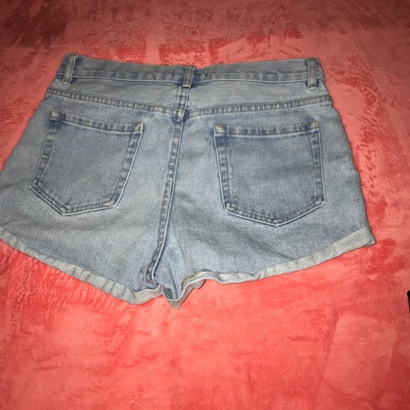 Cute shorts😘🖤. - Picture 2 of 2